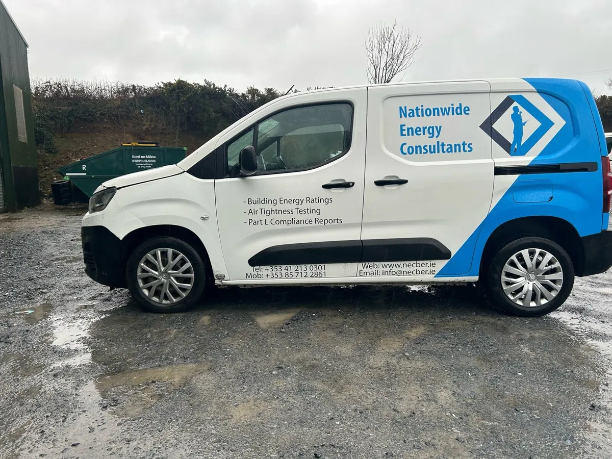 2020 Citroen berlingo 3 seater - Image 3