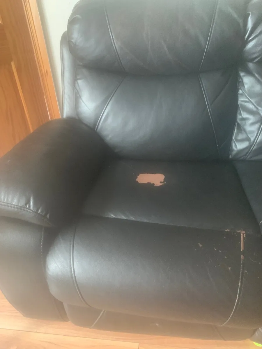 Leather Corner Sofa (Recliner) - Image 3