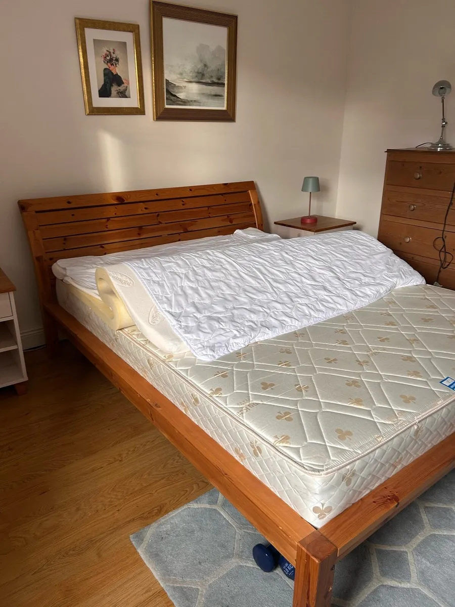 King size bed - Image 2