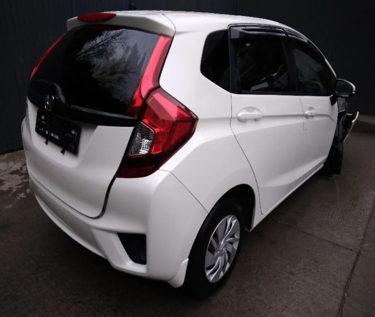 2016 Honda Fit For Breaking/Dismantling - Image 4