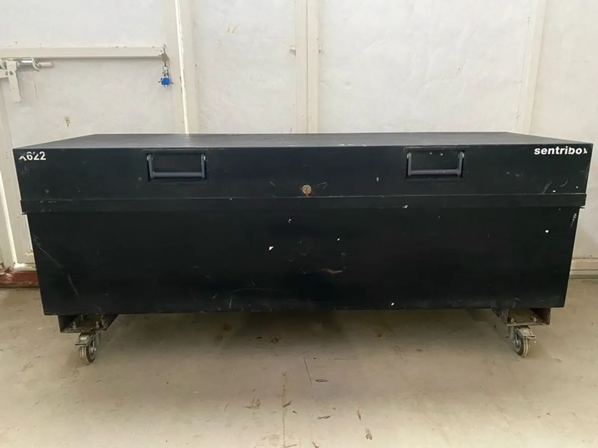 Sentribox tool box trunk armour - Image 4