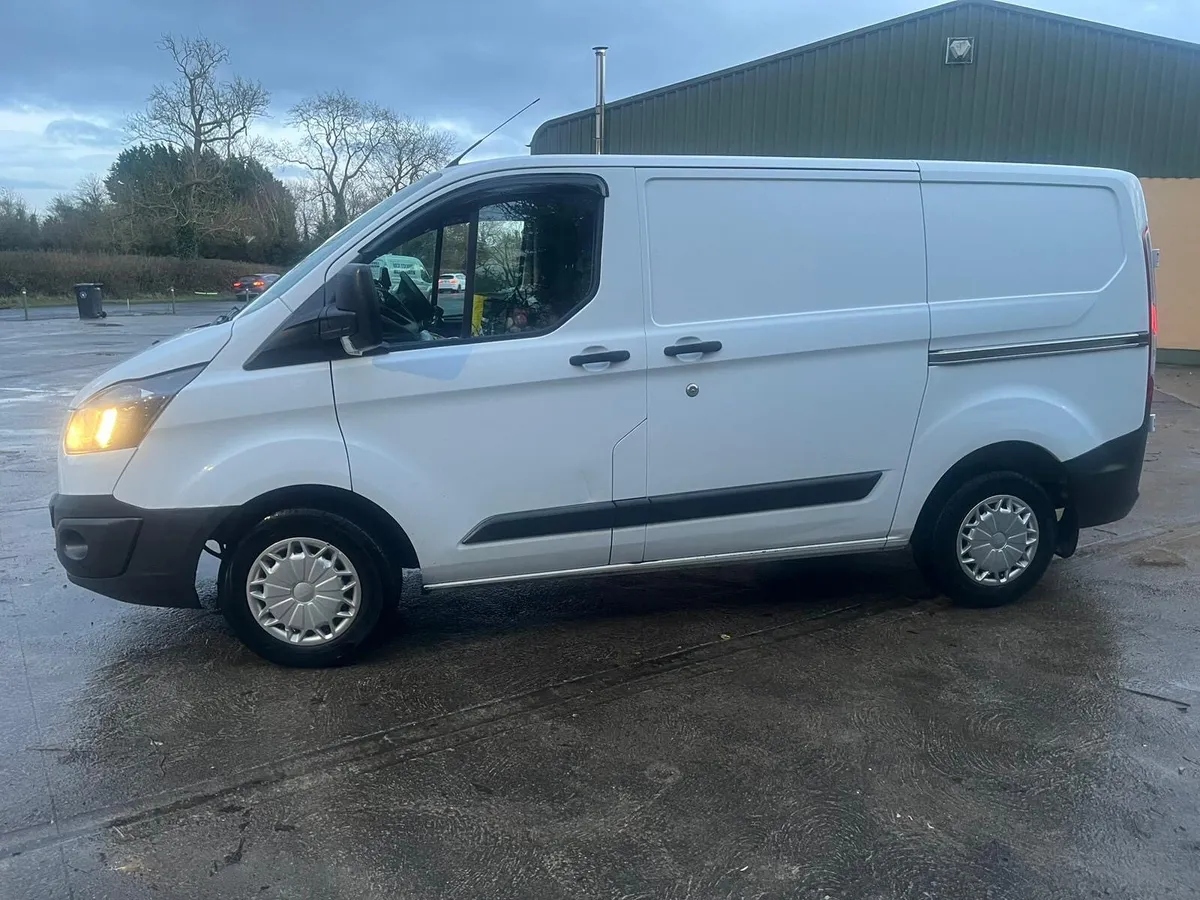 Transit custom DOE 05/26 belt done - Image 4