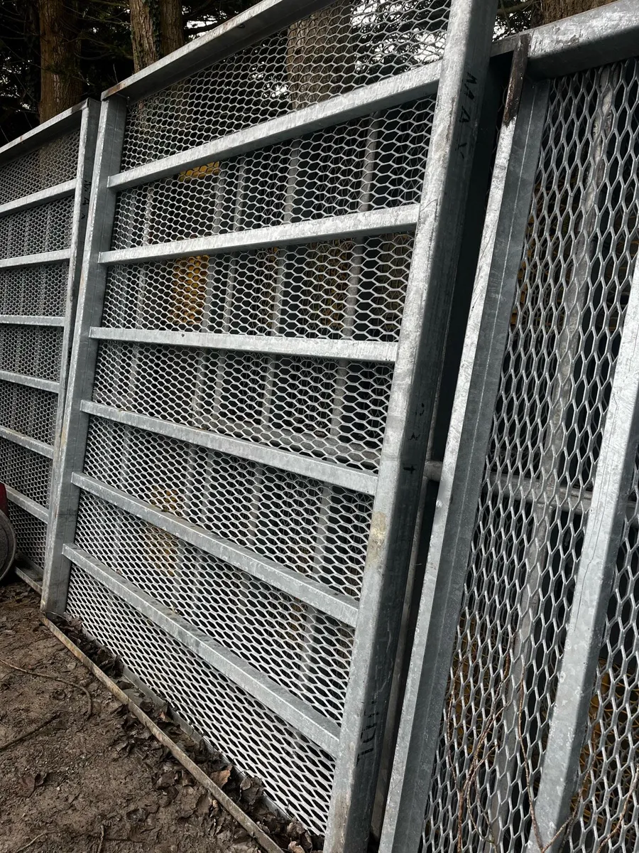 10x8 galvanised steel decks x2 - Image 1