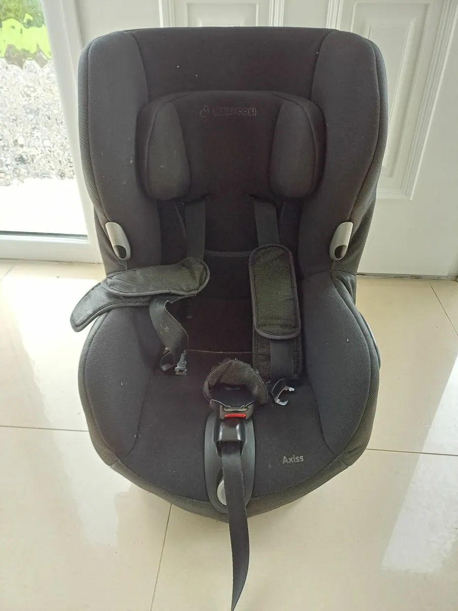 Child car seat - Image 1