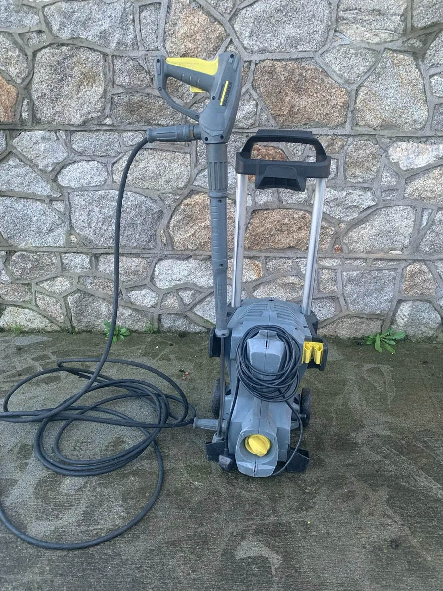 Karcher pressure washer - Image 1