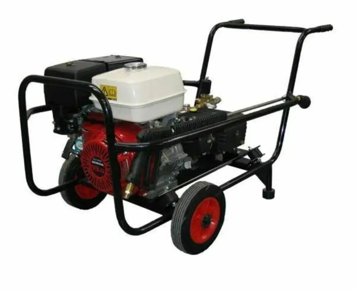 3000psi Interpump Pressure Washer with 13HP Honda