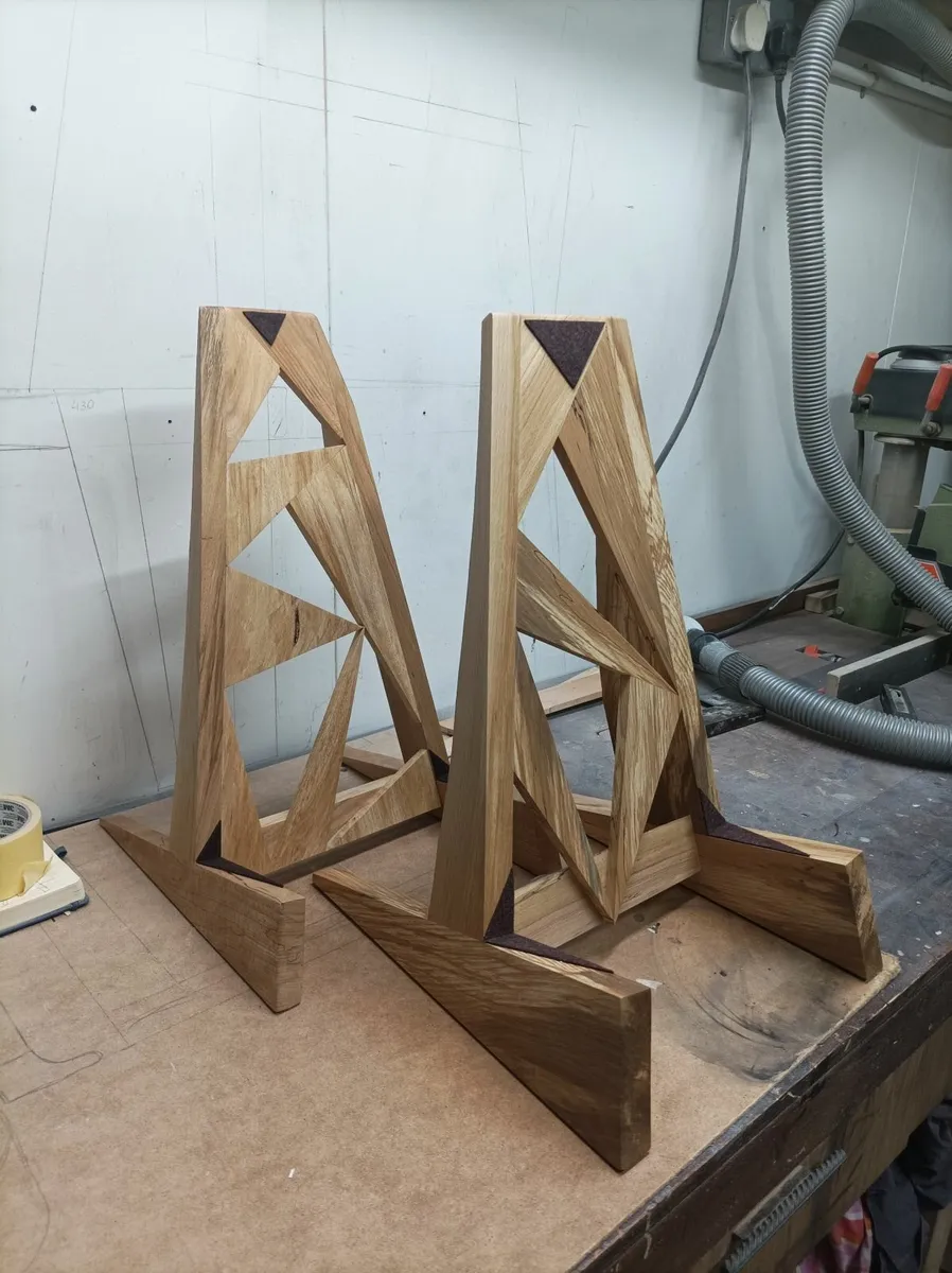 Handmade wooden guitar stand - Image 4