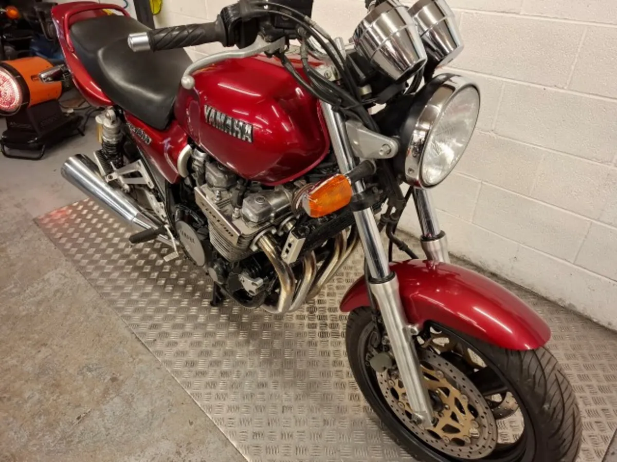 YAMAHA XJR 1200 1996 - Image 2