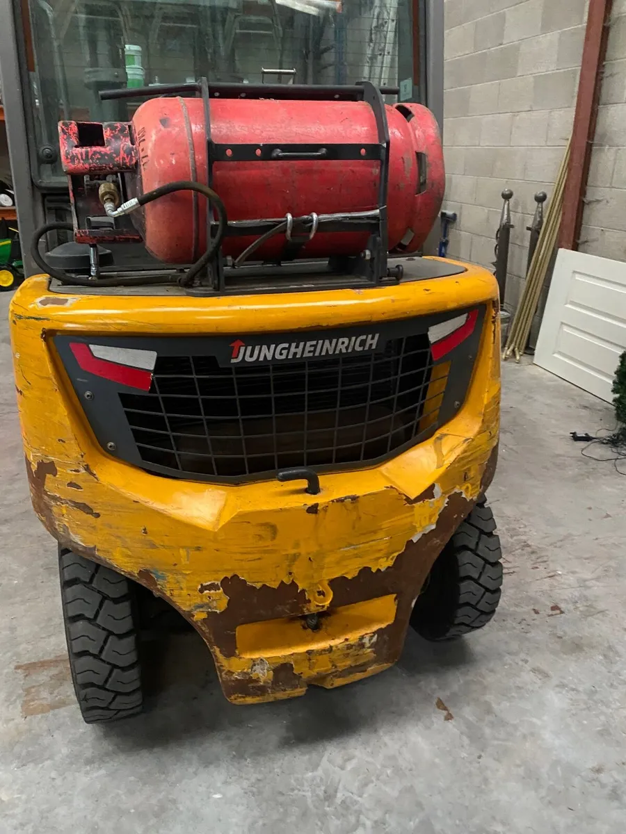 Forklift for sale - Image 3