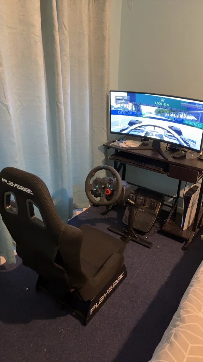Logitech G29, Playseat Evolution & MSI Monitor - Image 1
