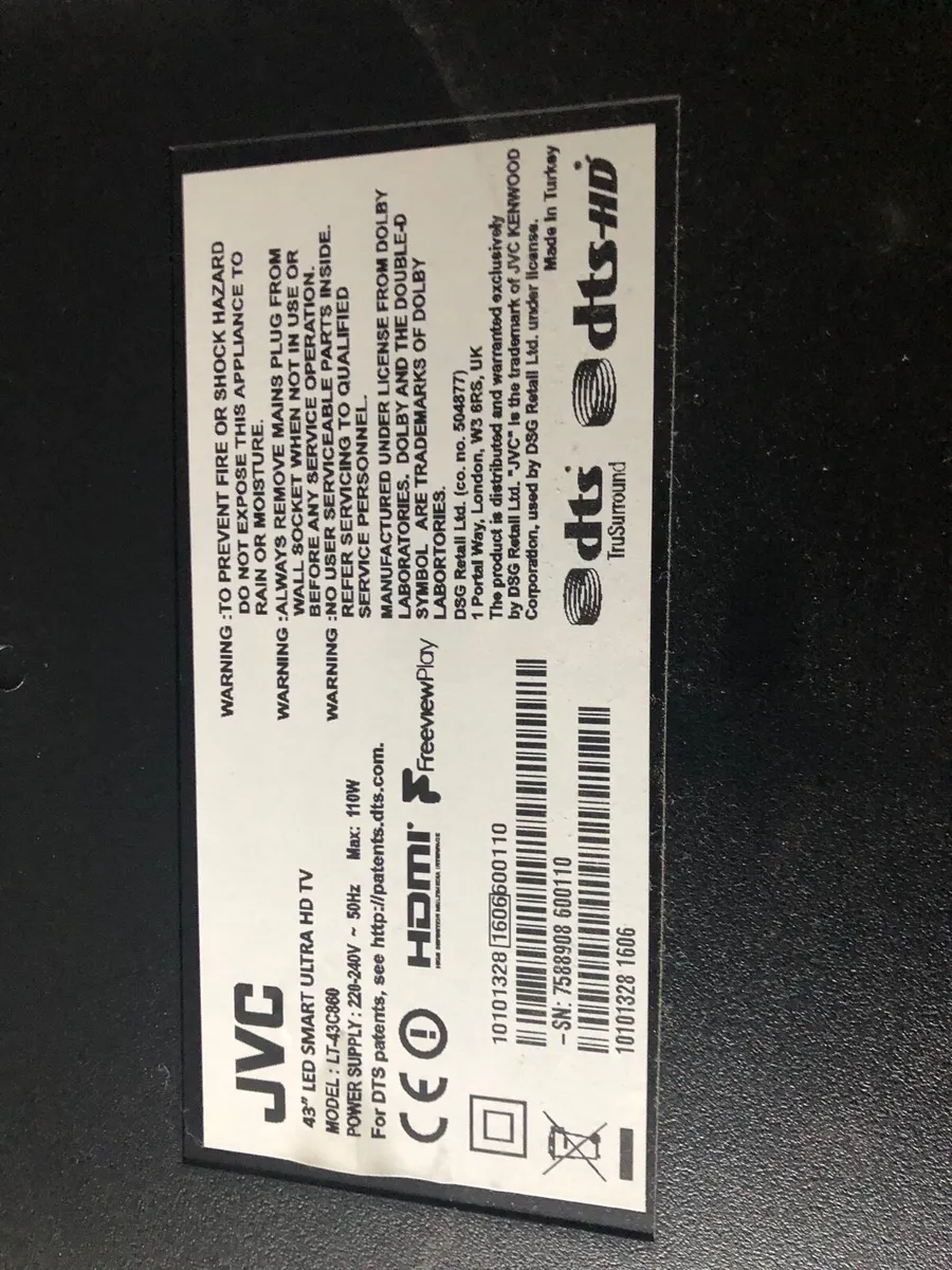 43”JVC Smart Tv and wall bracket - Image 4