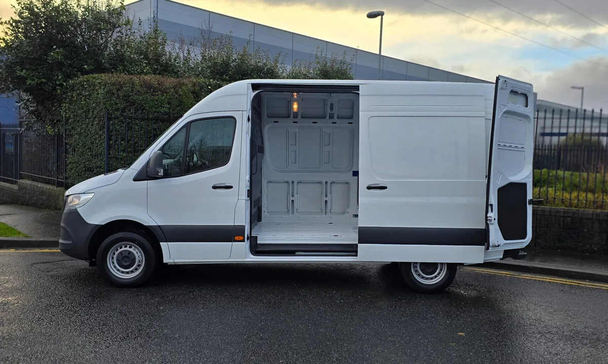 Sprinter 315/36 RWD 150bhp-  Air Con - Image 4