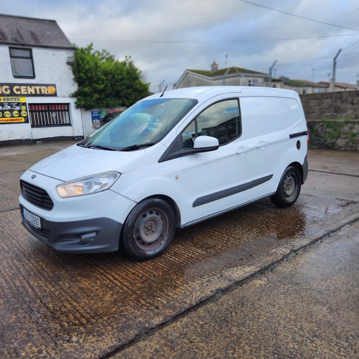 Ford Transit Courier 2016 no tested or tax - Image 1