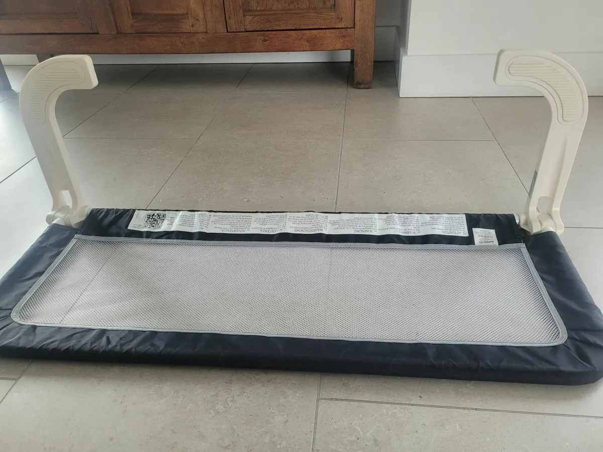 Safety 1st Portable Bedrail - Image 2