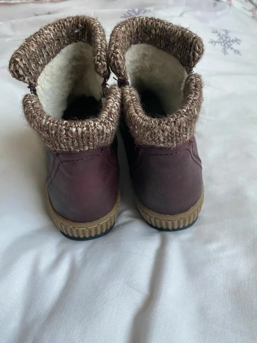 BRAND NEW Pavers Ankle Boots, Size 40, Burgundy - Image 3