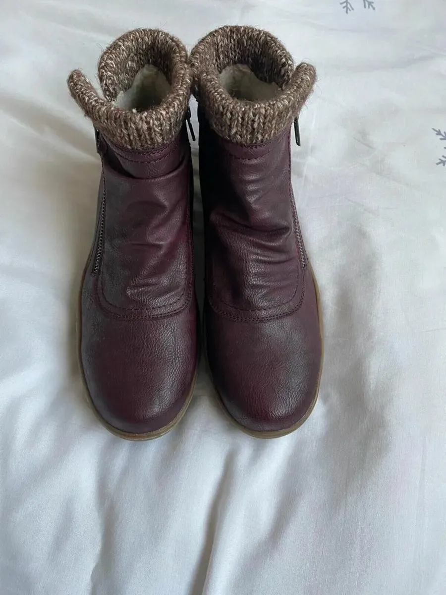 BRAND NEW Pavers Ankle Boots, Size 40, Burgundy - Image 2