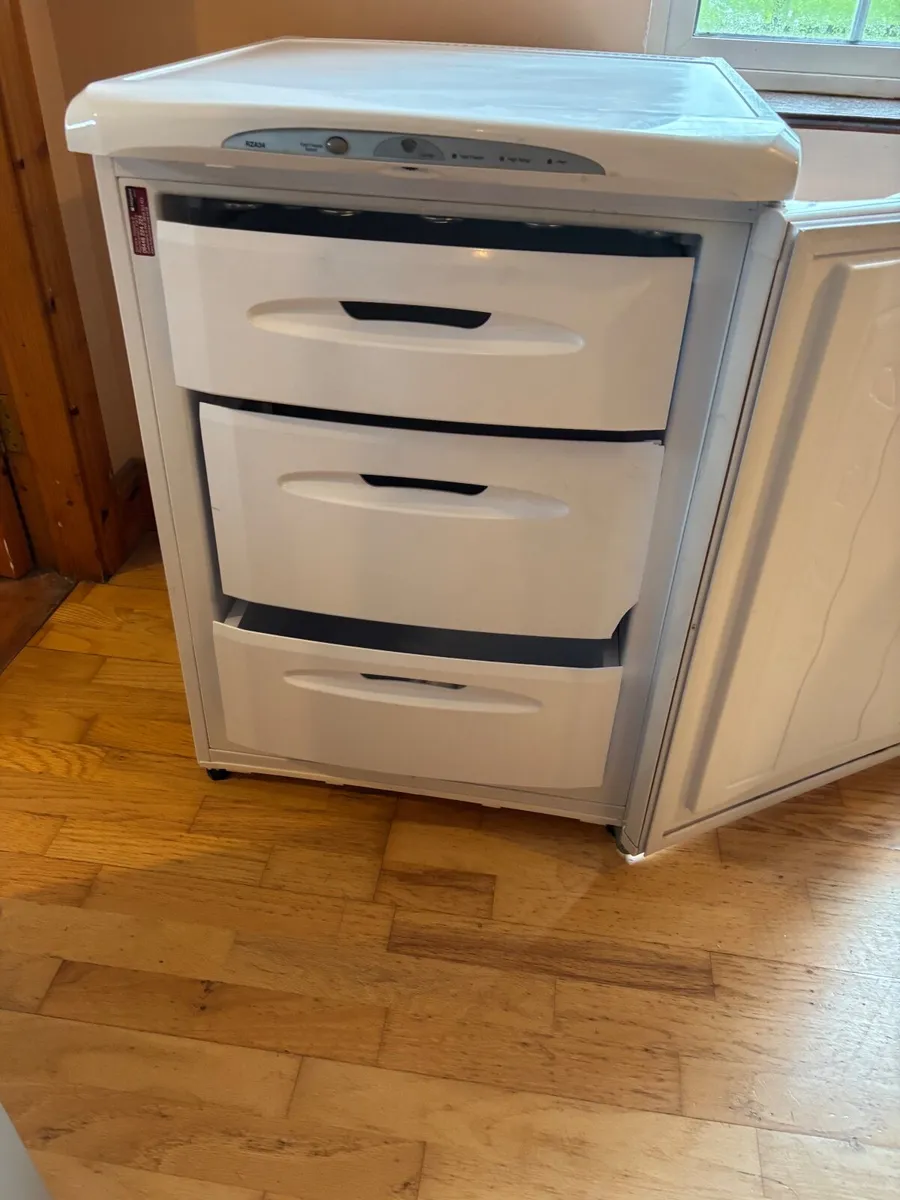 Chest Freezer - Image 2