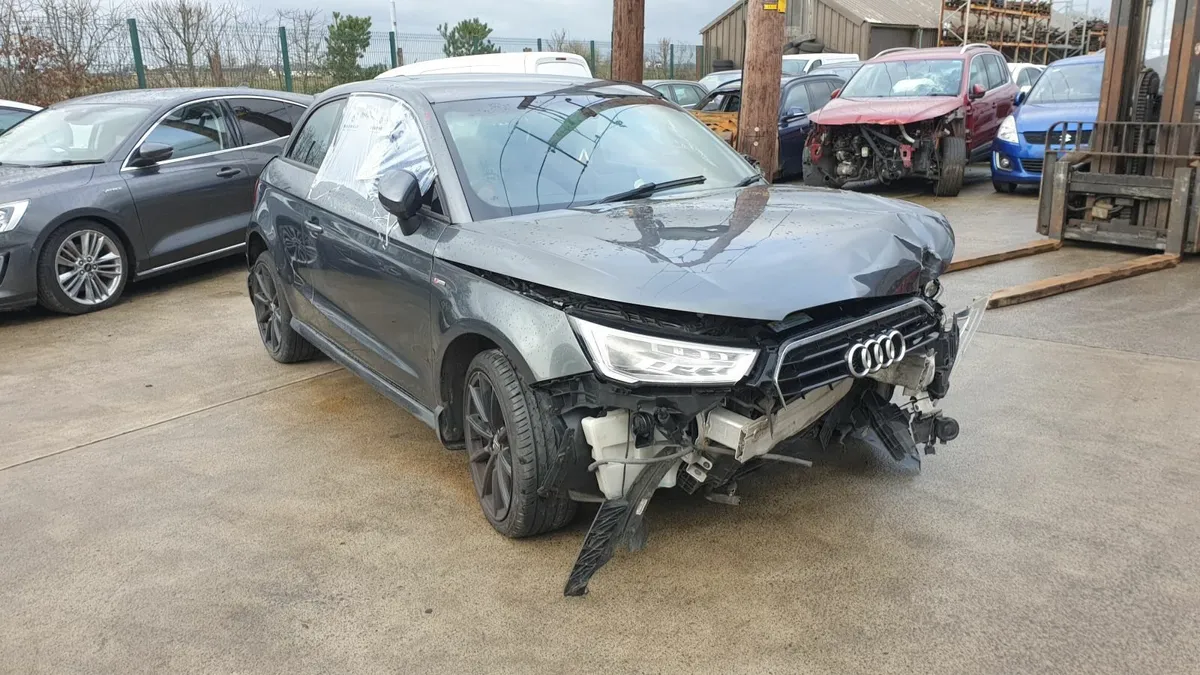 *For parts* Audi A1 S-Line, 1.6 dsl 5 speed (2017) - Image 1