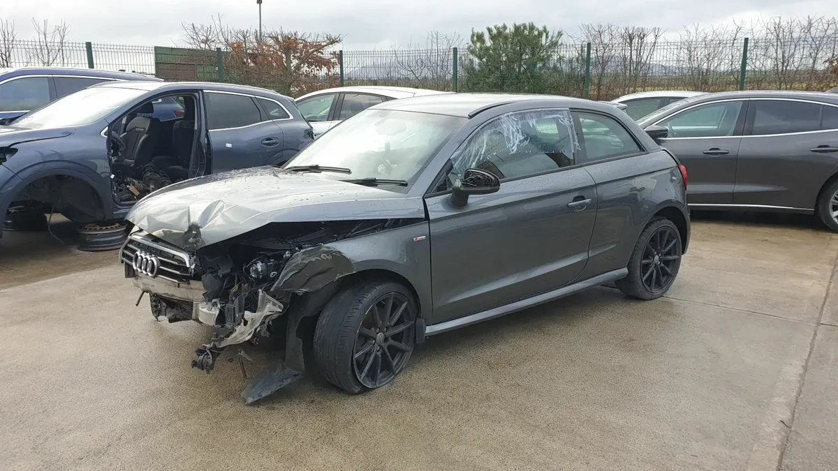 *For parts* Audi A1 S-Line, 1.6 dsl 5 speed (2017) - Image 3