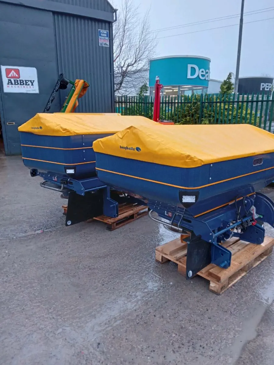 Fertiliser spreader - Image 2