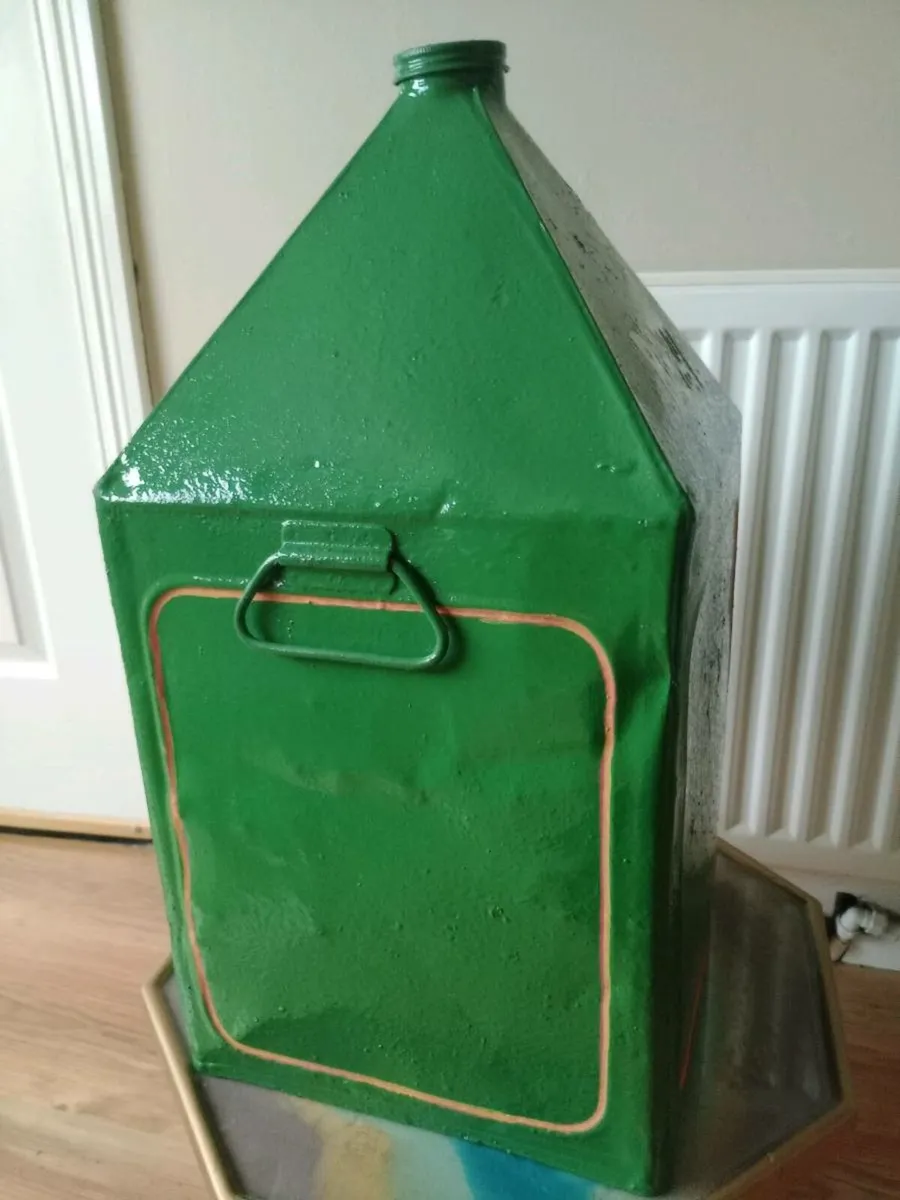 Pyramid Top oil Can - Image 4