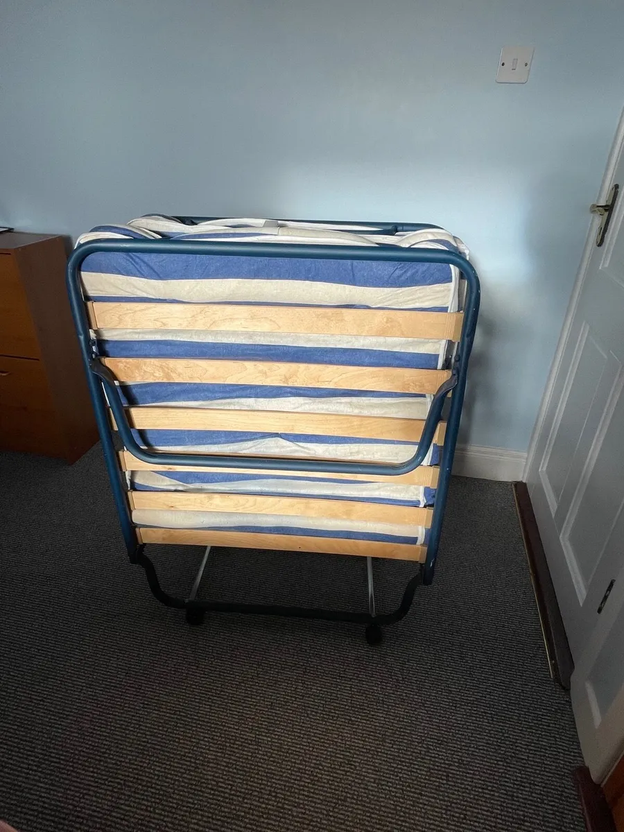 Fold up Bed - Image 1