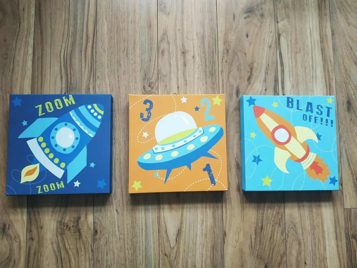 Wall pictures for a children's room x 3 - Image 1