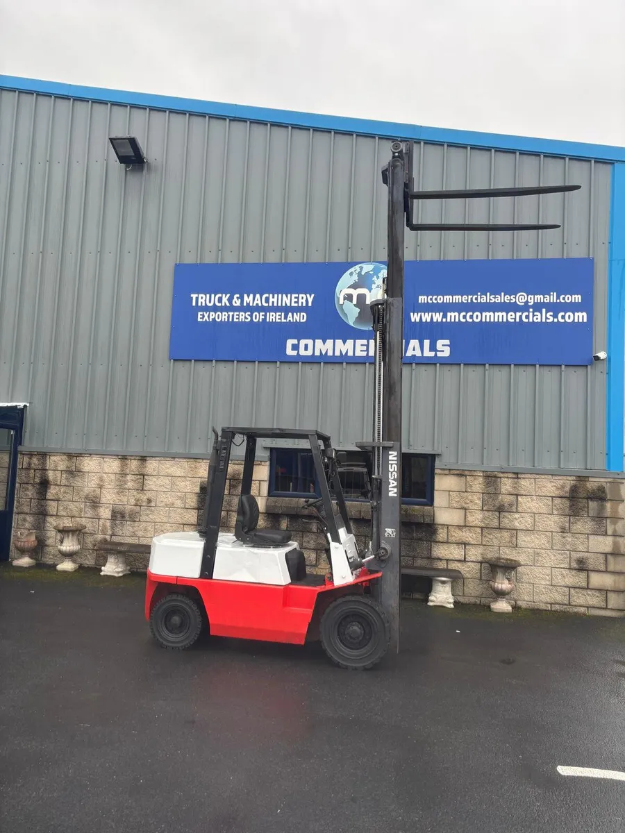 For Sale: 2.5 Ton Nissan Forklift - Image 3