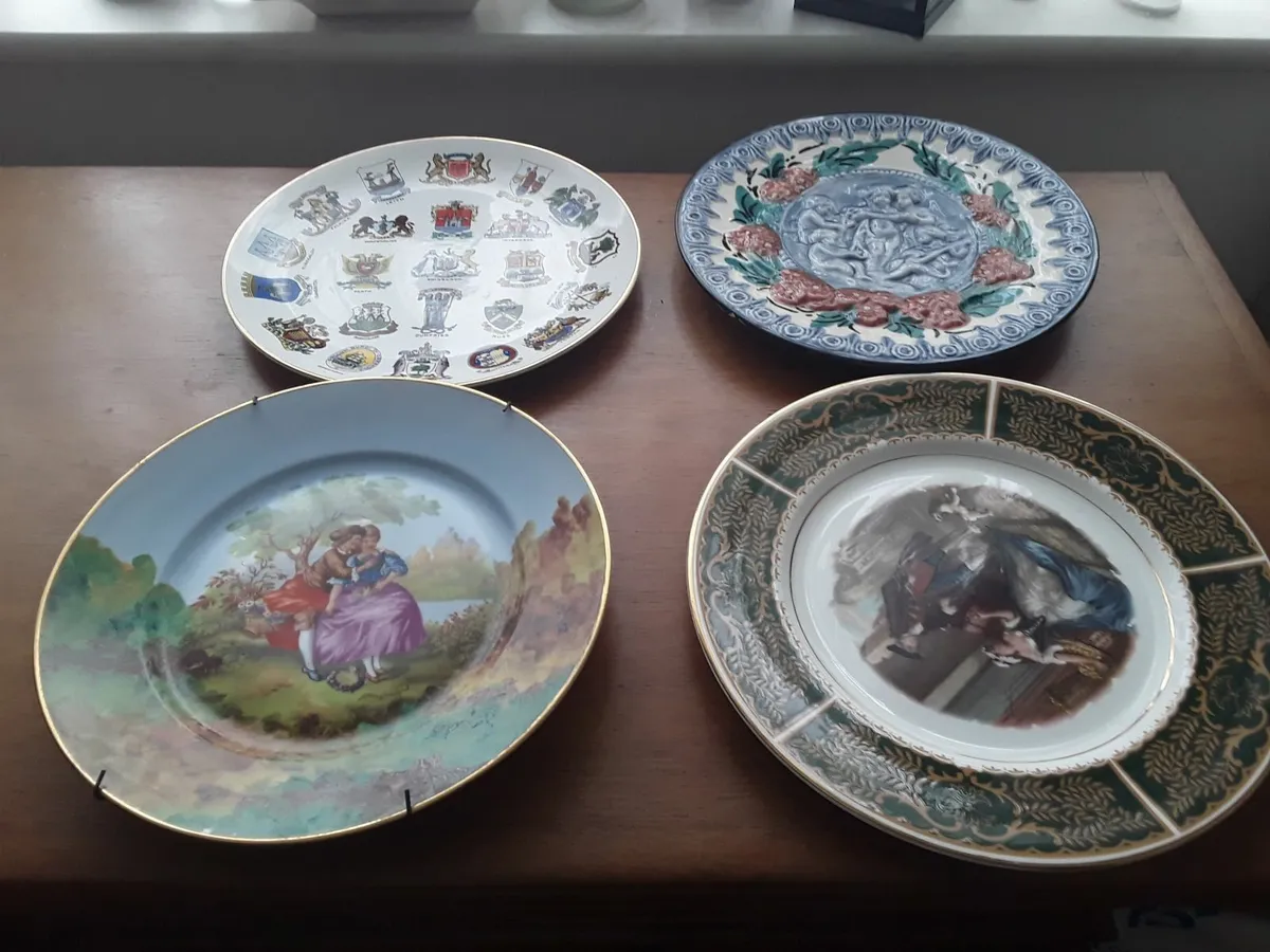 Beautiful vintage wall plate - Image 4