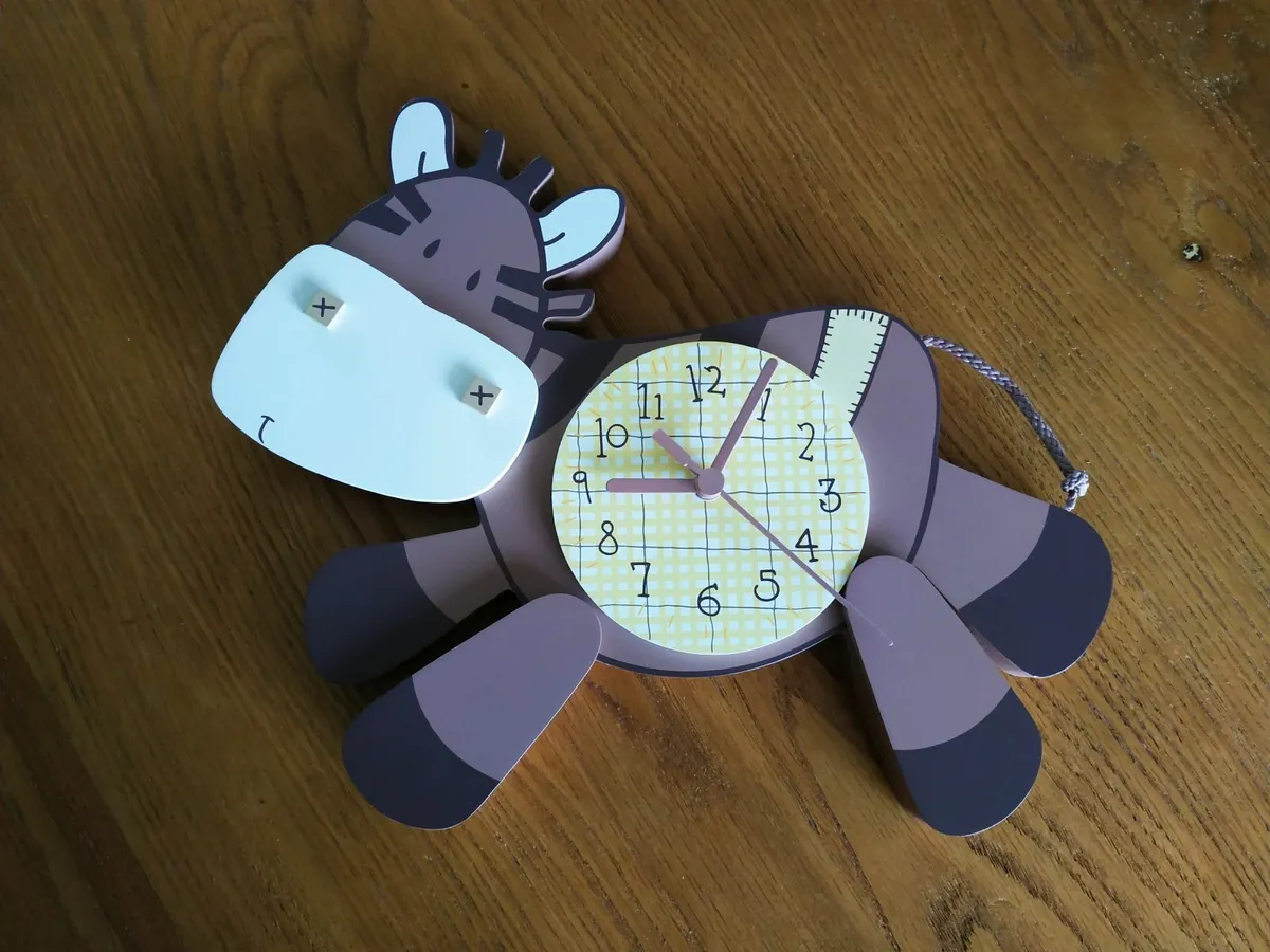 Wall clock for a child's room. - Image 1