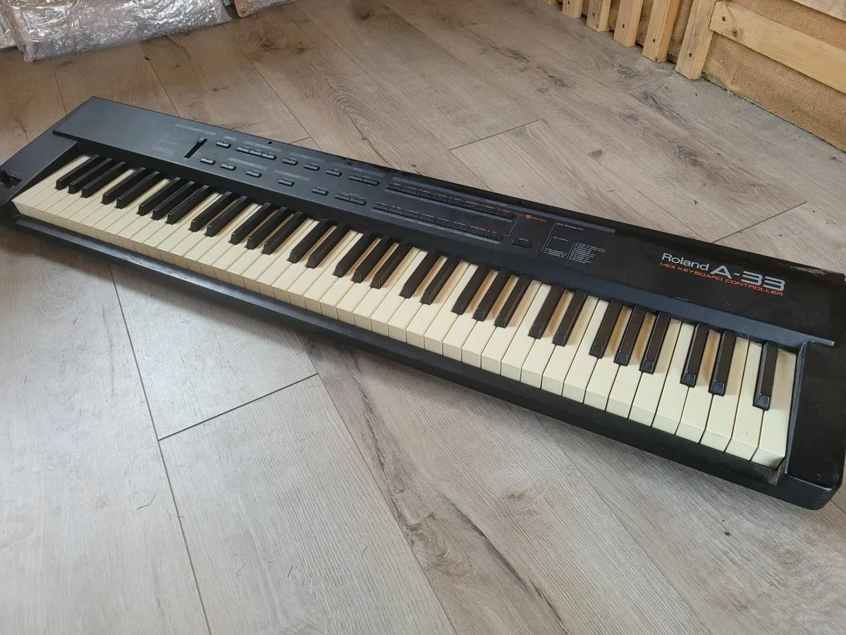 Roland A-33 Midi Controller Keyboard - Image 1