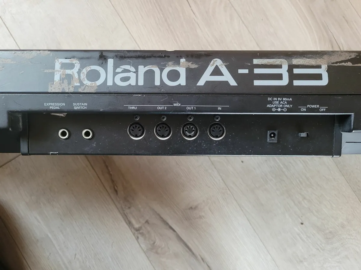 Roland A-33 Midi Controller Keyboard - Image 3