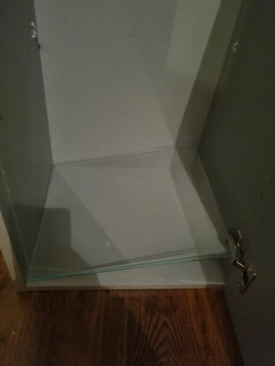 Bathroom cabinet - Image 3