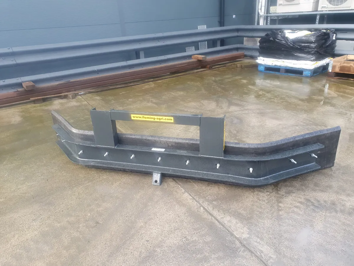 Fleming 2.1 and 2.8 Front MountedYard Scraper - Image 1