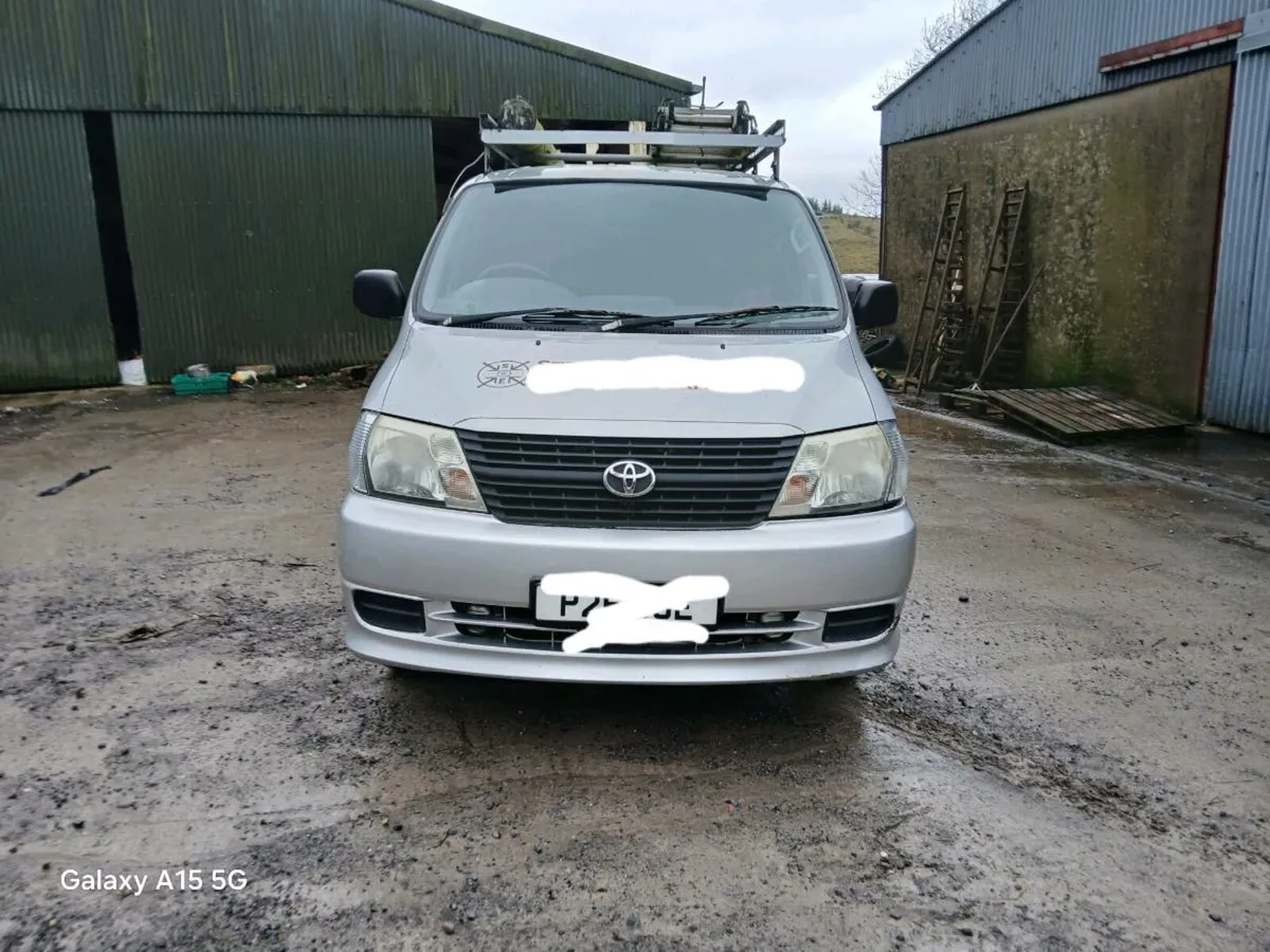 Toyota  Hiace - Image 2