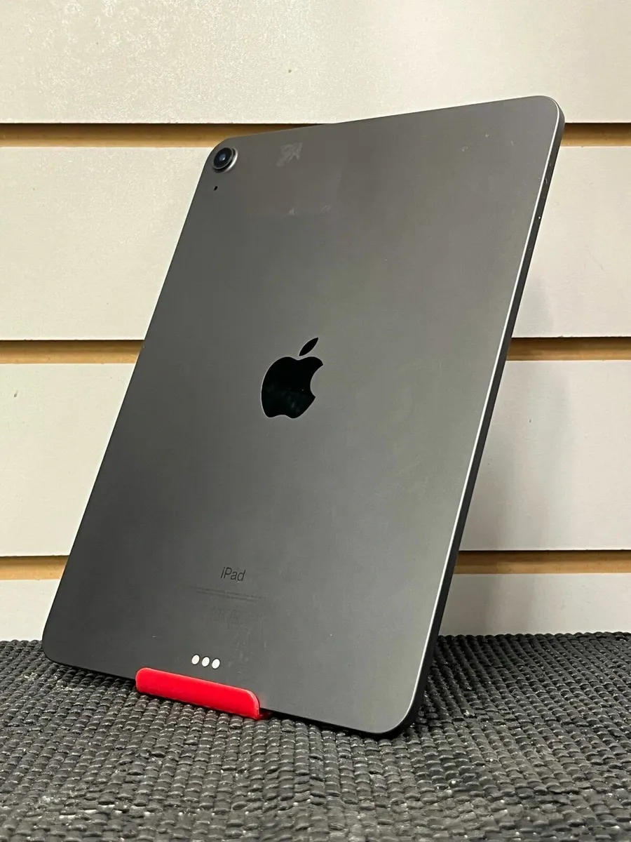 iPad Air 4th Gen 256GB - Image 1