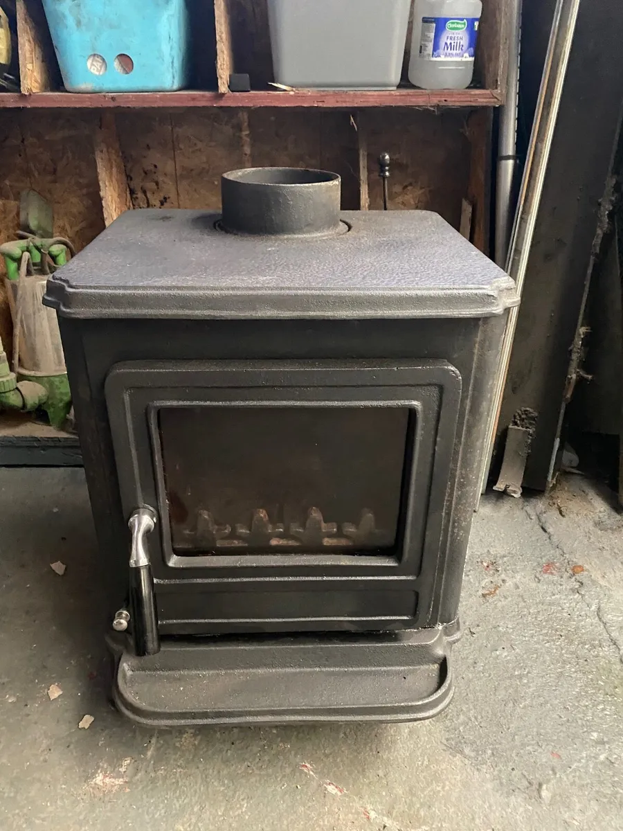 Stove - Image 1