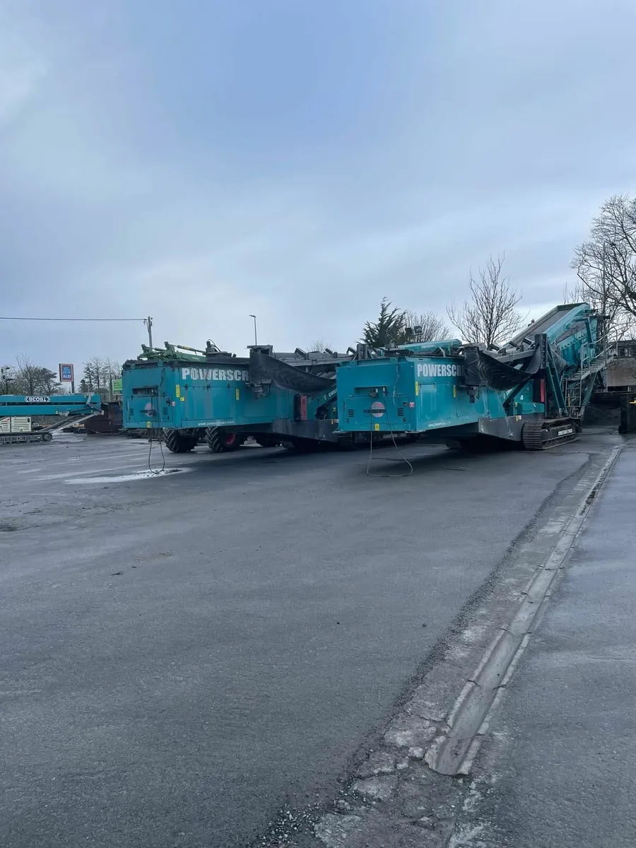 Powerscreen 2100X - Image 1