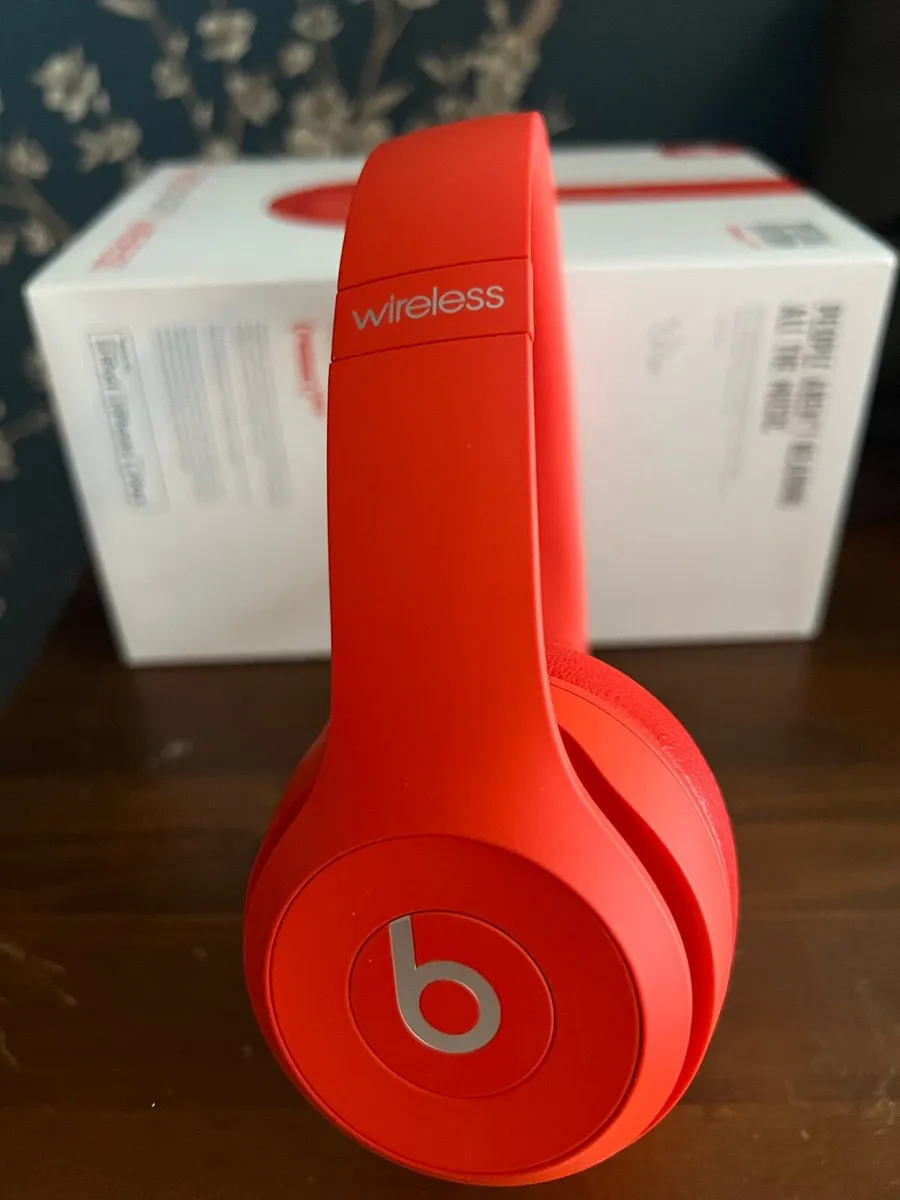 Beats Solo 3 wireless (product red) - Image 1
