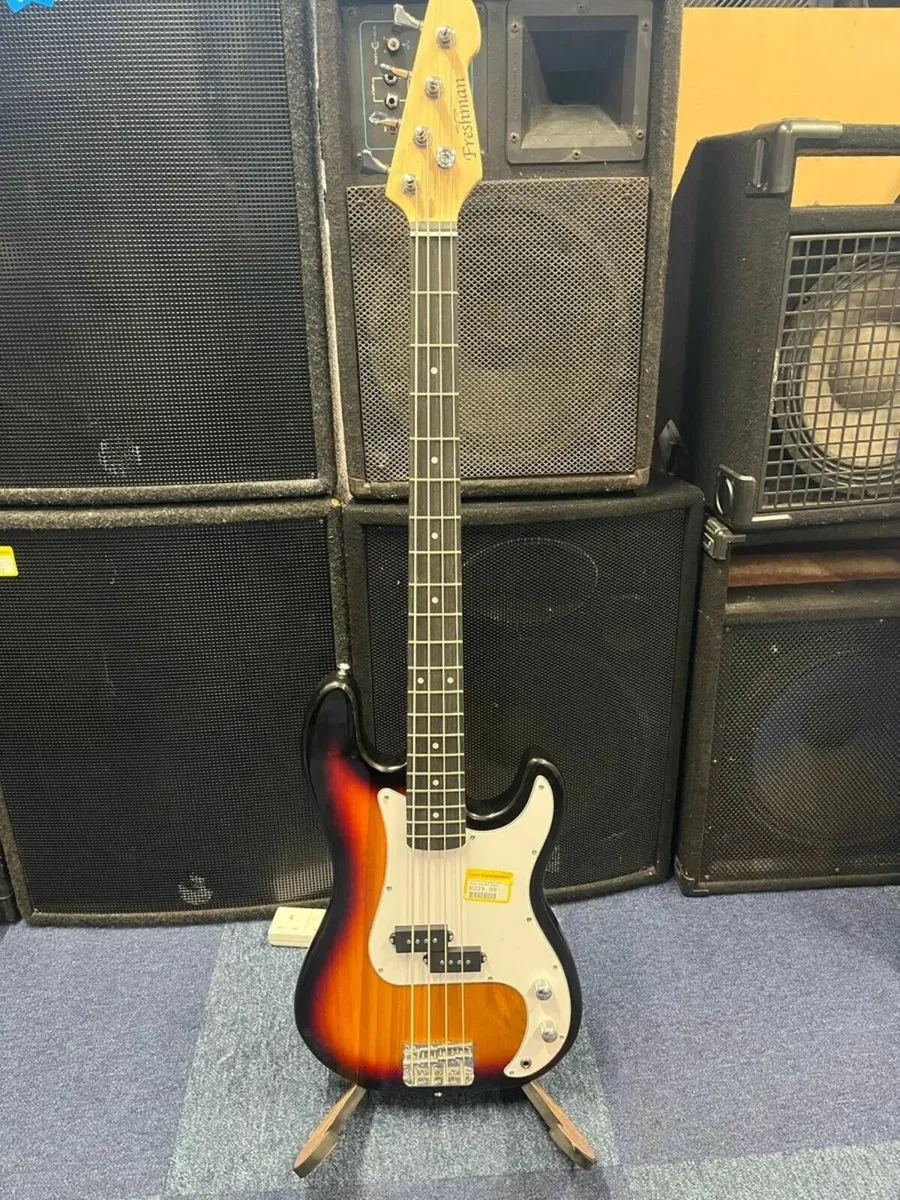 *NEW* Freshman P-Bass - Image 2