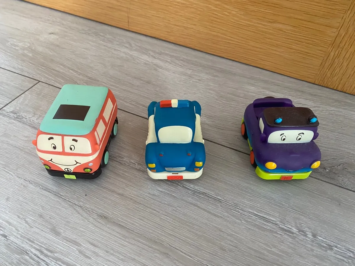B.toys pull back cars - Image 2