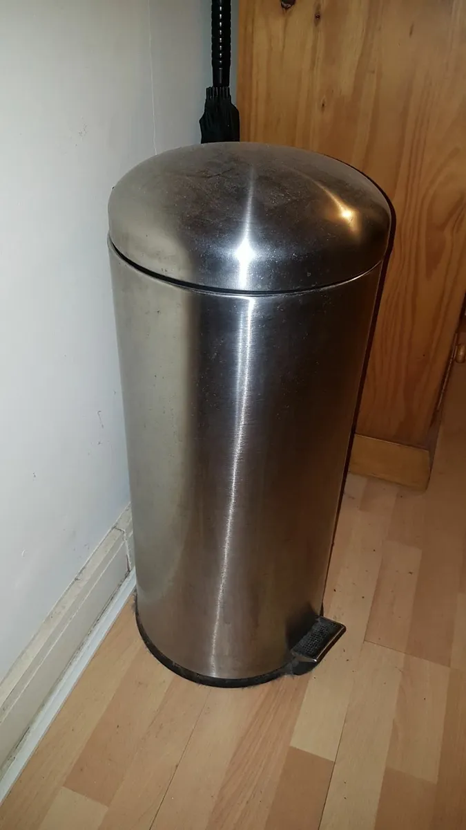 Big bin - Image 1