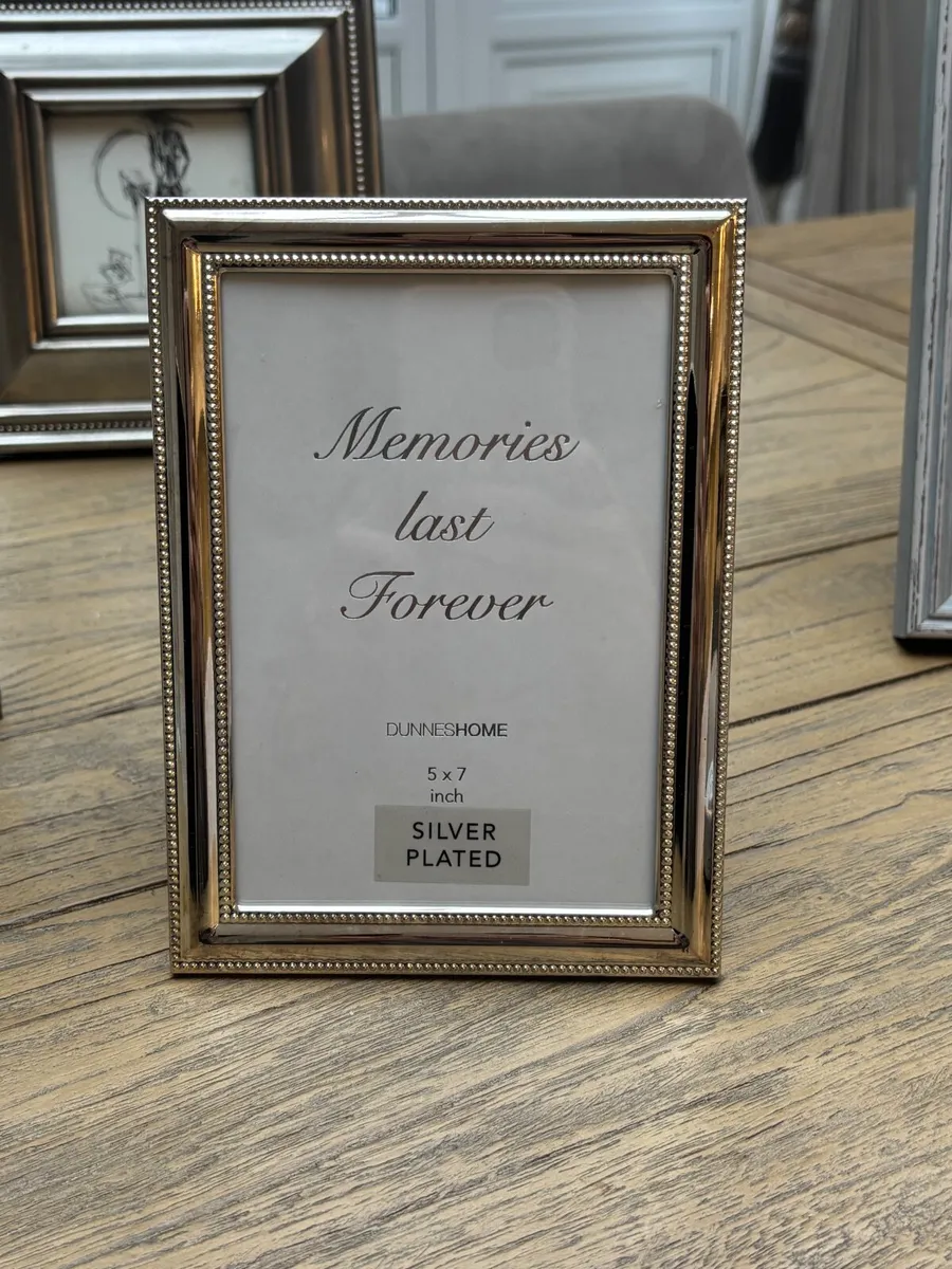 Assortment of Photo frames - Image 1