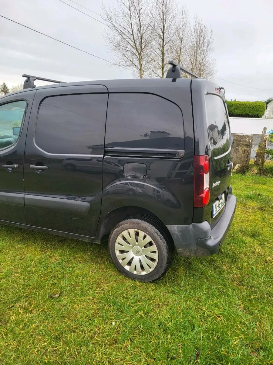 Berlingo van - Image 4