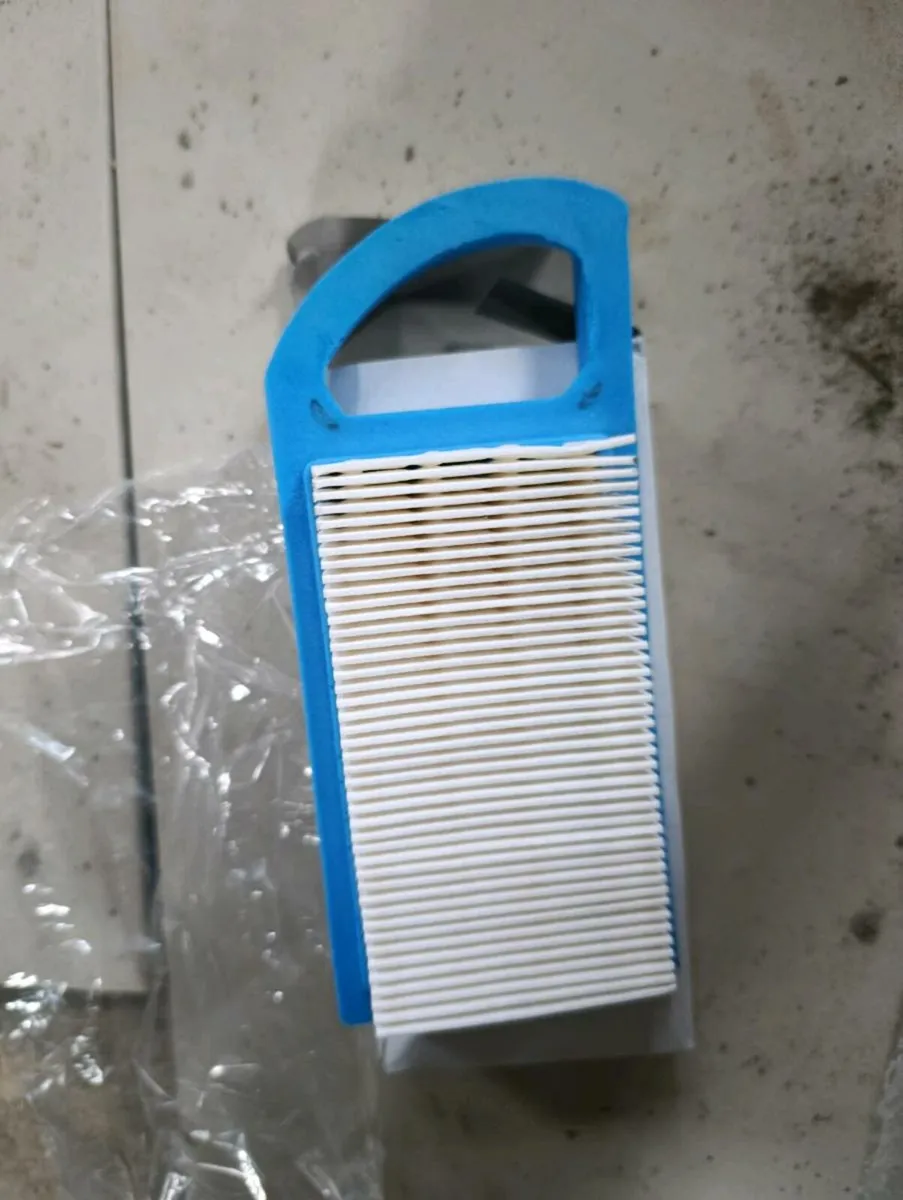Lawnmower air filters - Image 1