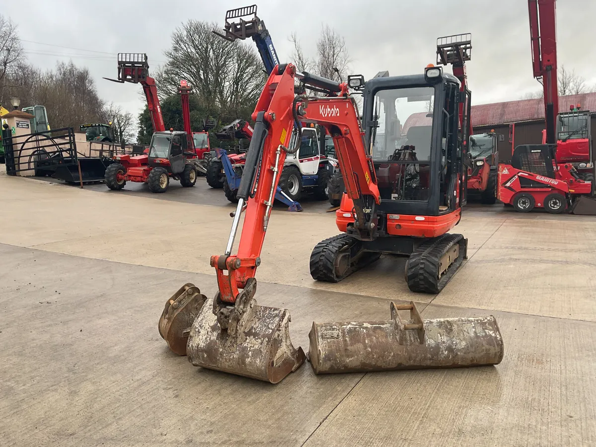 Kubota KX61-3 Mini Digger - Image 4