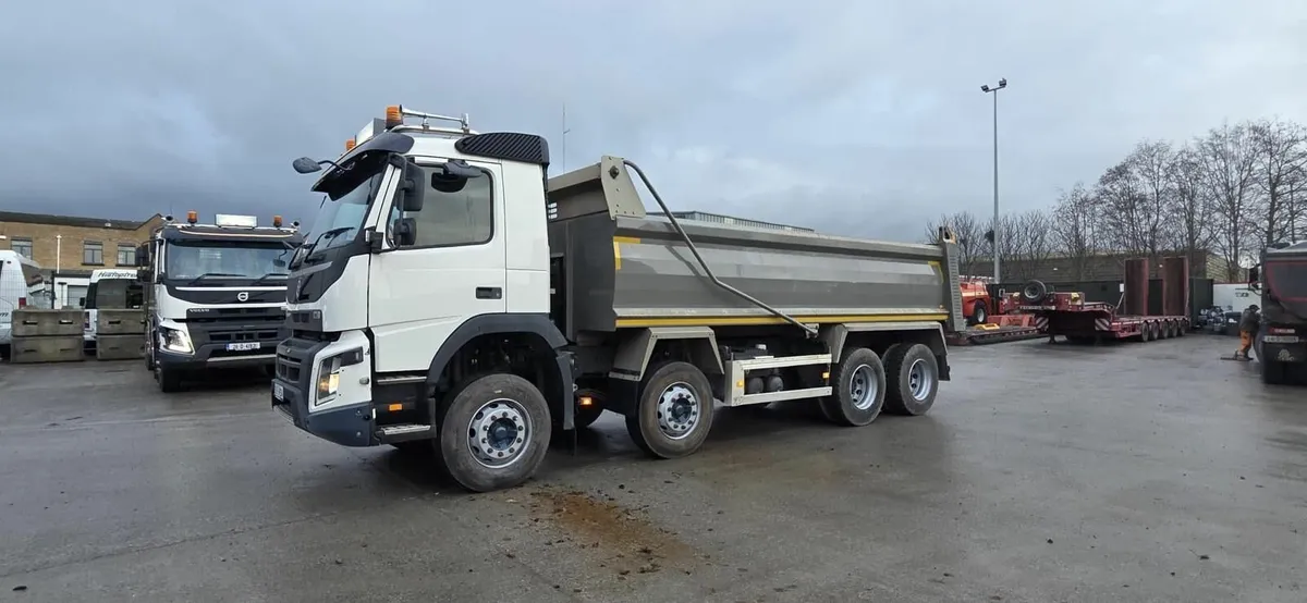 2021 Volvo FMX 420 8x4 Tipper - Image 3