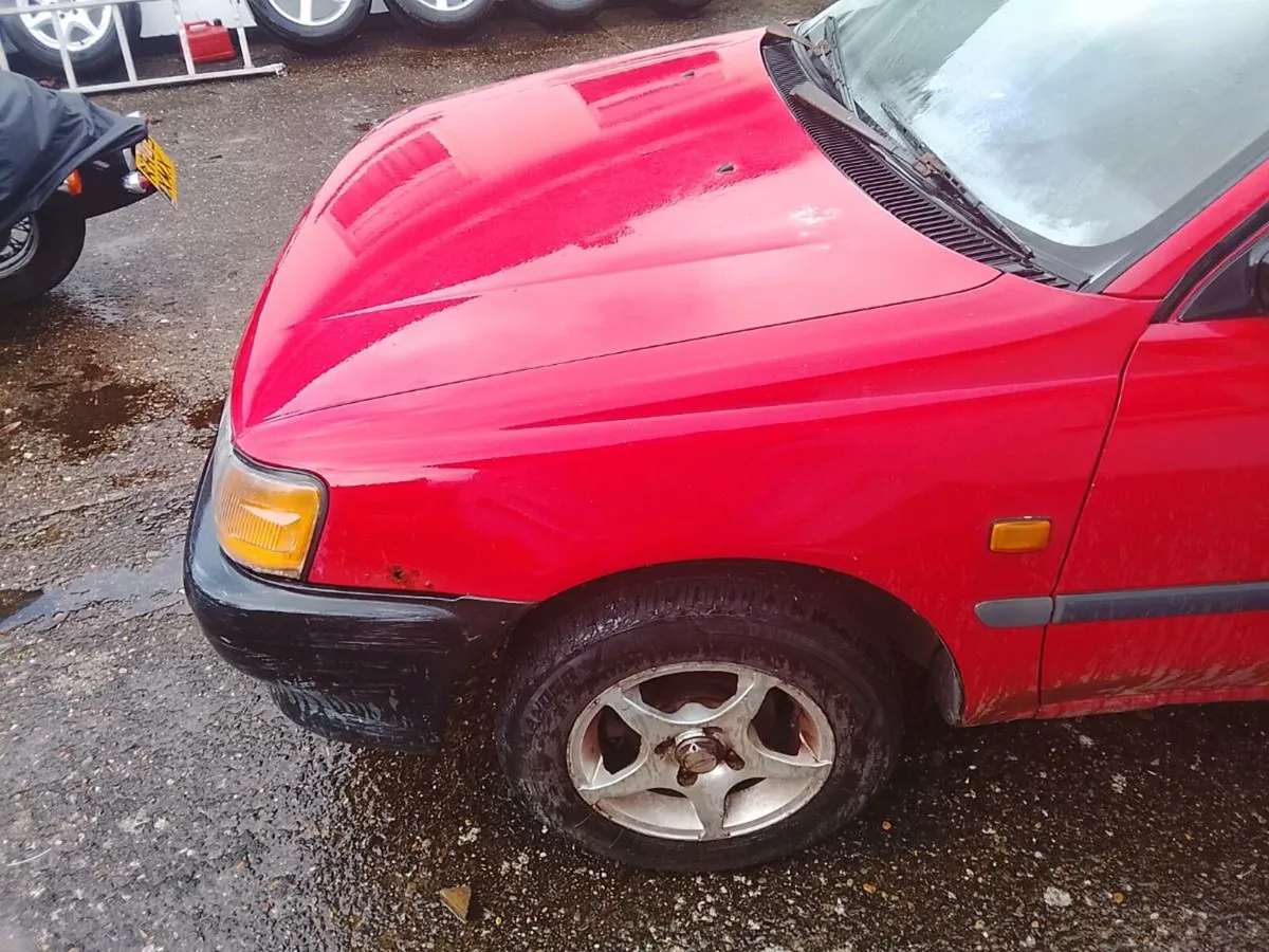 Toyota starlet - Image 4