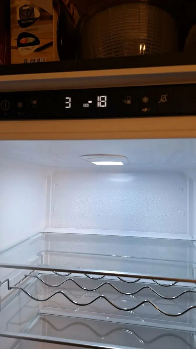 Integrated Fridge Freezer 50/50 - Image 4