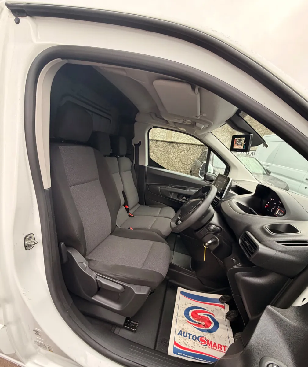 202 Peugeot Partner Professional Plus - Image 4